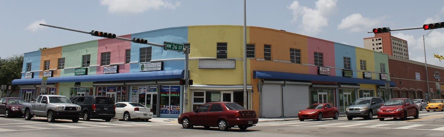 Allapattah intersection with colorful buildings