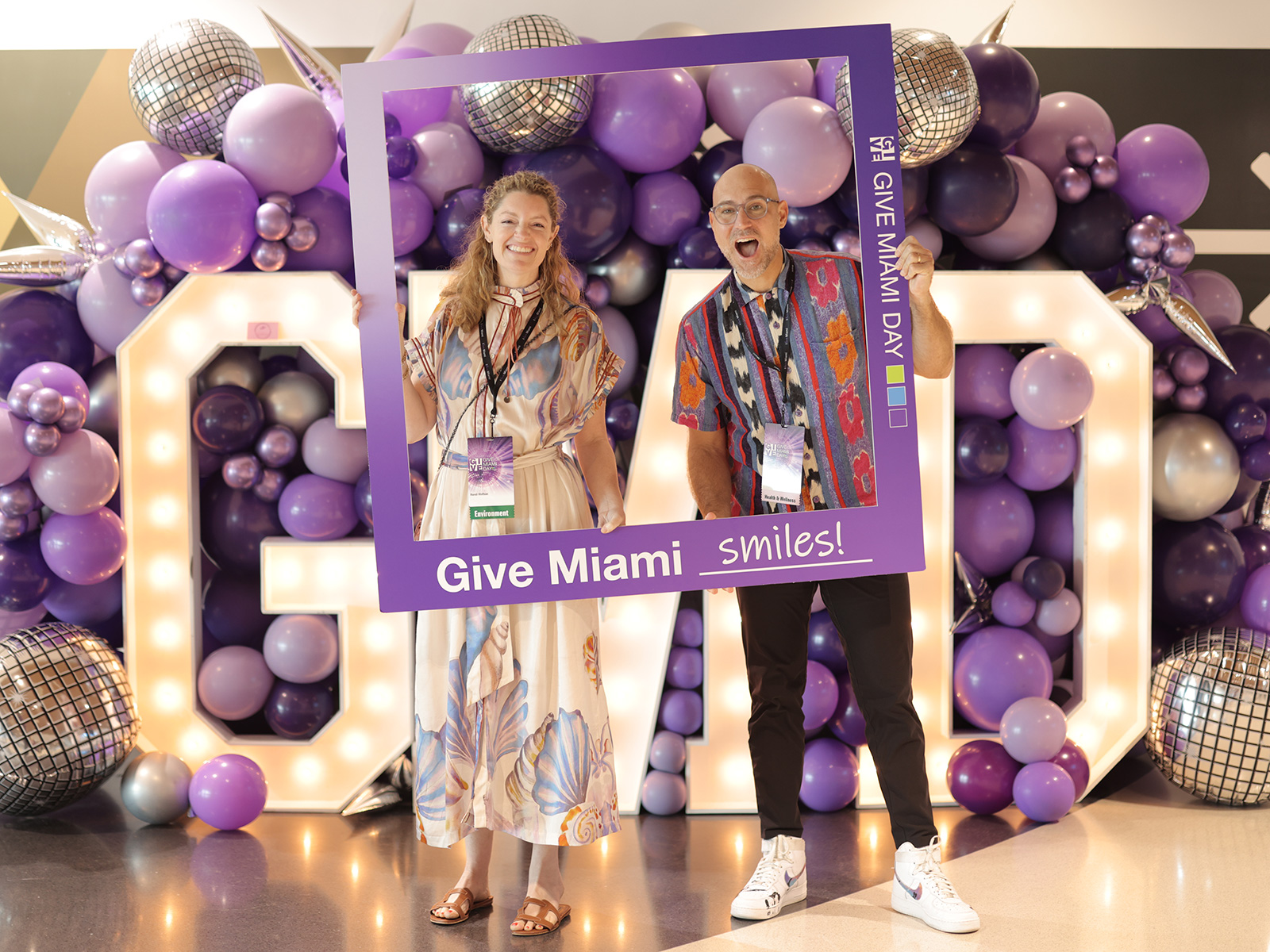 El personal de la Fundación Miami celebra el Día Give Miami